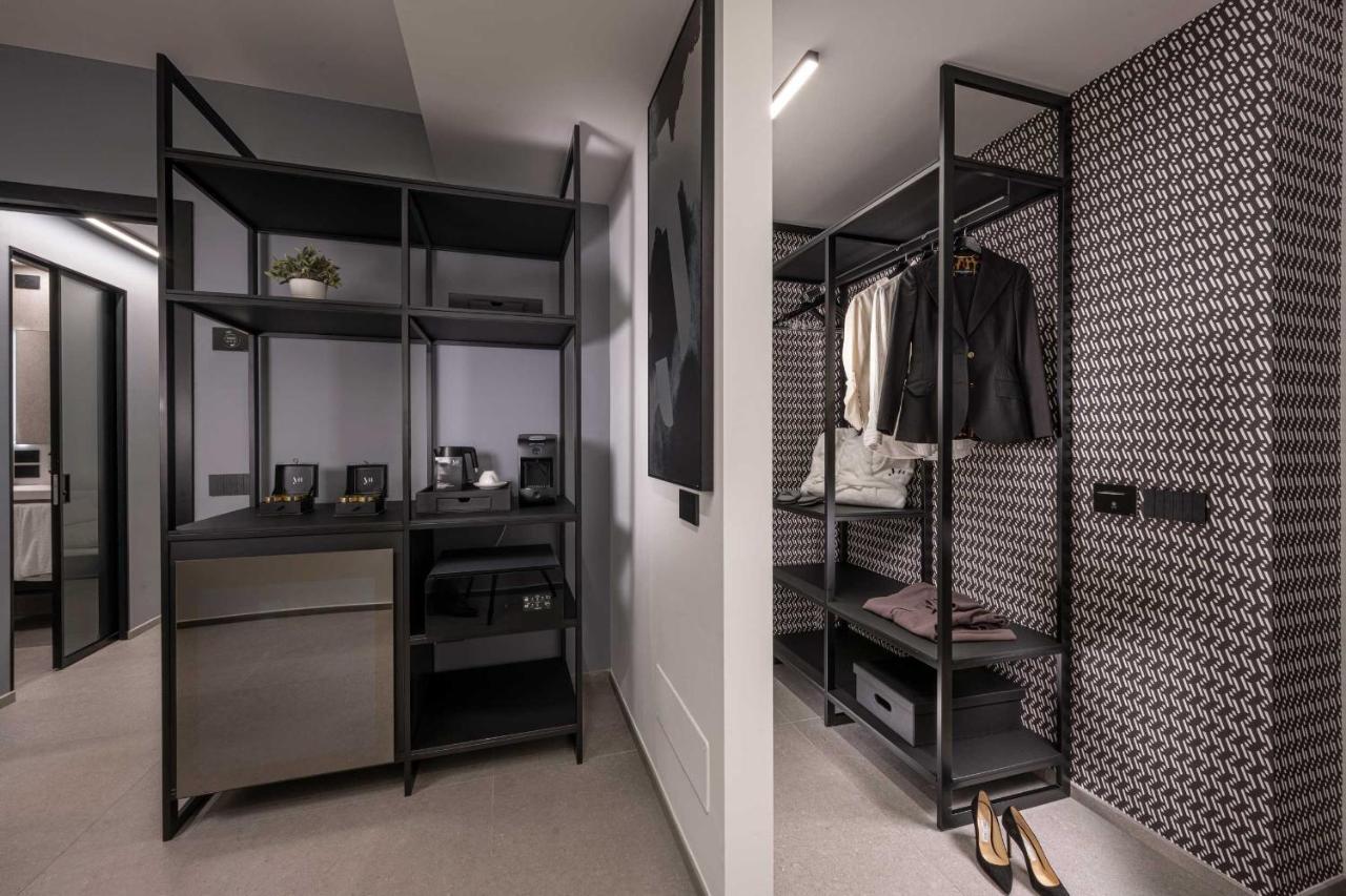 J44 Lifestyle Hotel Lido di Jesolo Bagian luar foto Interior of a typical apartment