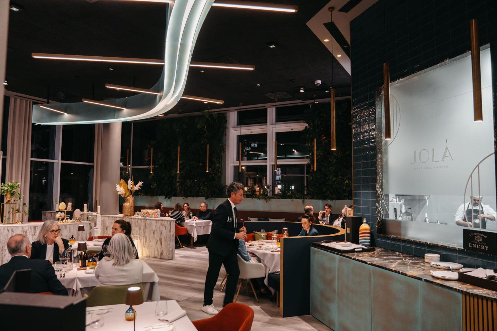 J44 Lifestyle Hotel Lido di Jesolo Bagian luar foto Restaurant NOLÀ