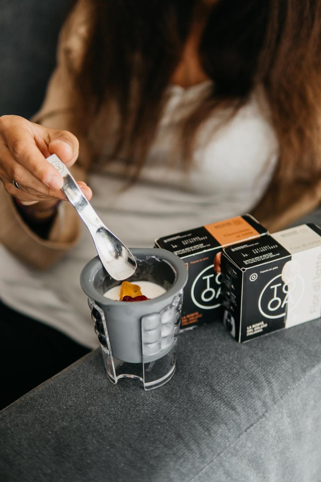 J44 Lifestyle Hotel Lido di Jesolo Bagian luar foto Preparation of a turmeric latte
